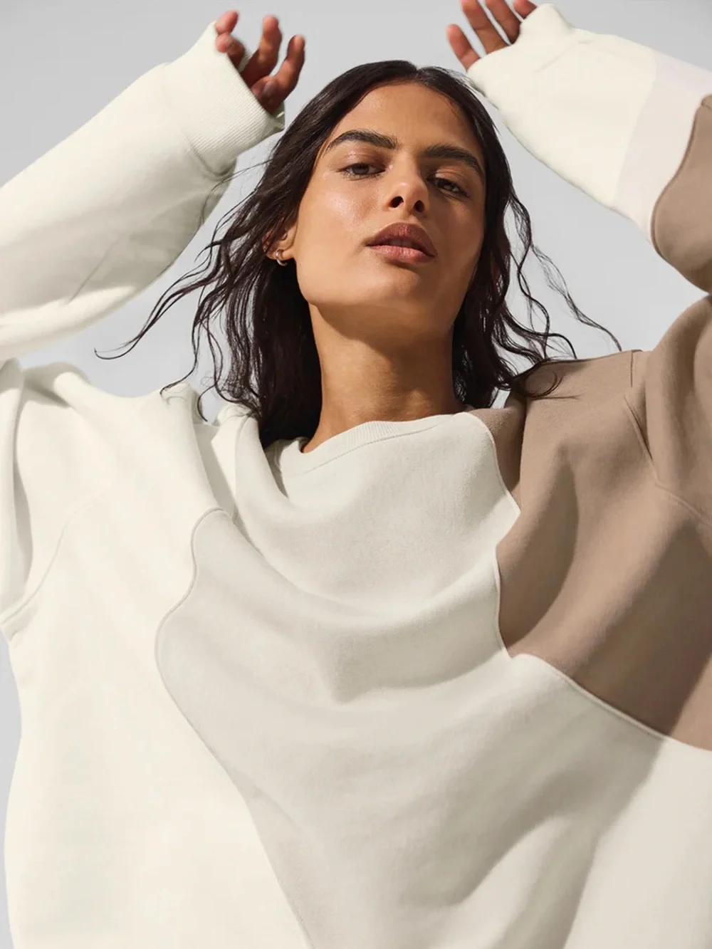 Alo Make Waves Crew Neck Pullover In Ivory/Bone/Gravel Size S